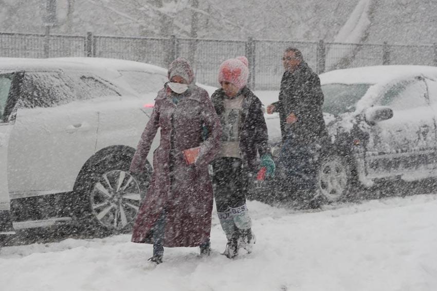 Meteoroloji'den son dakika kar açıklaması! Yeni alarm! Kar yağışı durmayacak! Uyarılar peş peşe geliyor! Çok kuvvetli olacak