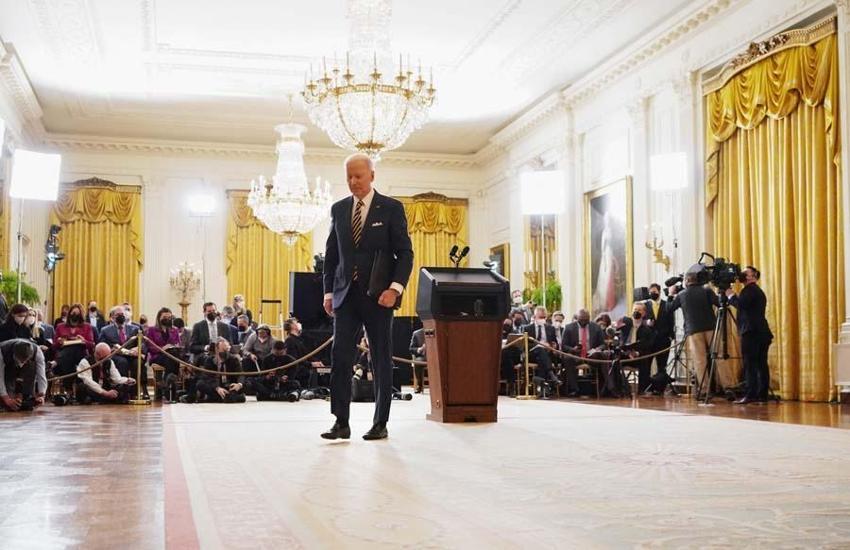 ABD Başkanı Joe Biden'dan skandal sözler! Basın toplantısında mikrofonu açık unuttu muhabire küfür etti...