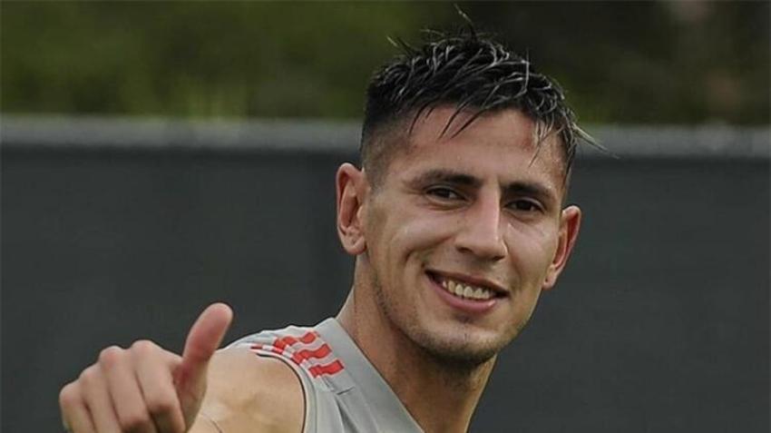 Fenerbahçe'nin yeni sol beki tamam! 2 milyon euro'ya el sıkışıldı