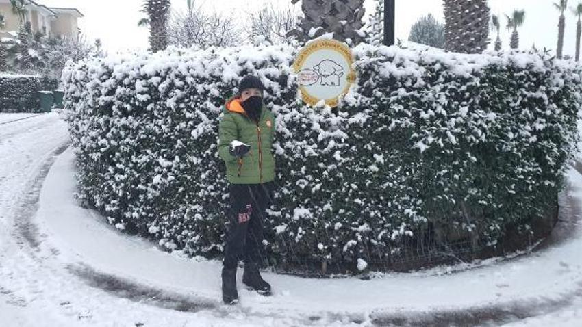 Antalya’ya 29 yıl sonra kar yağdı