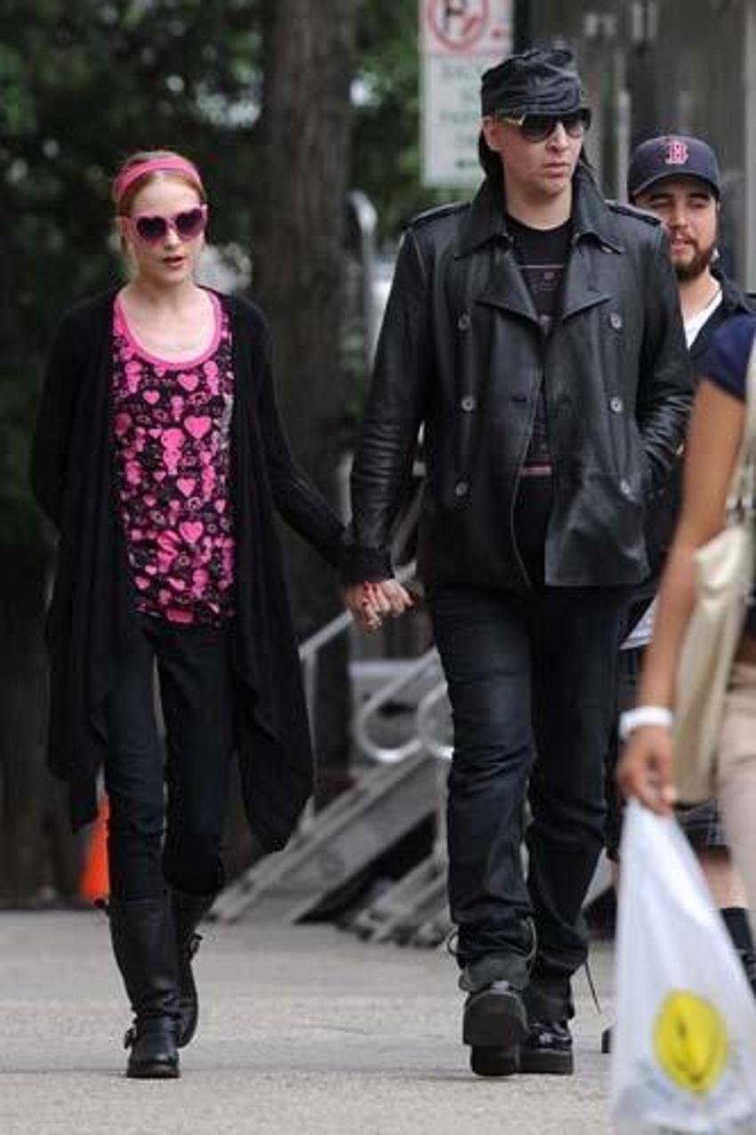 Evan Rachel Wood'tan olay iddia: Marilyn Manson klip çekiminde bana tecavüz etti