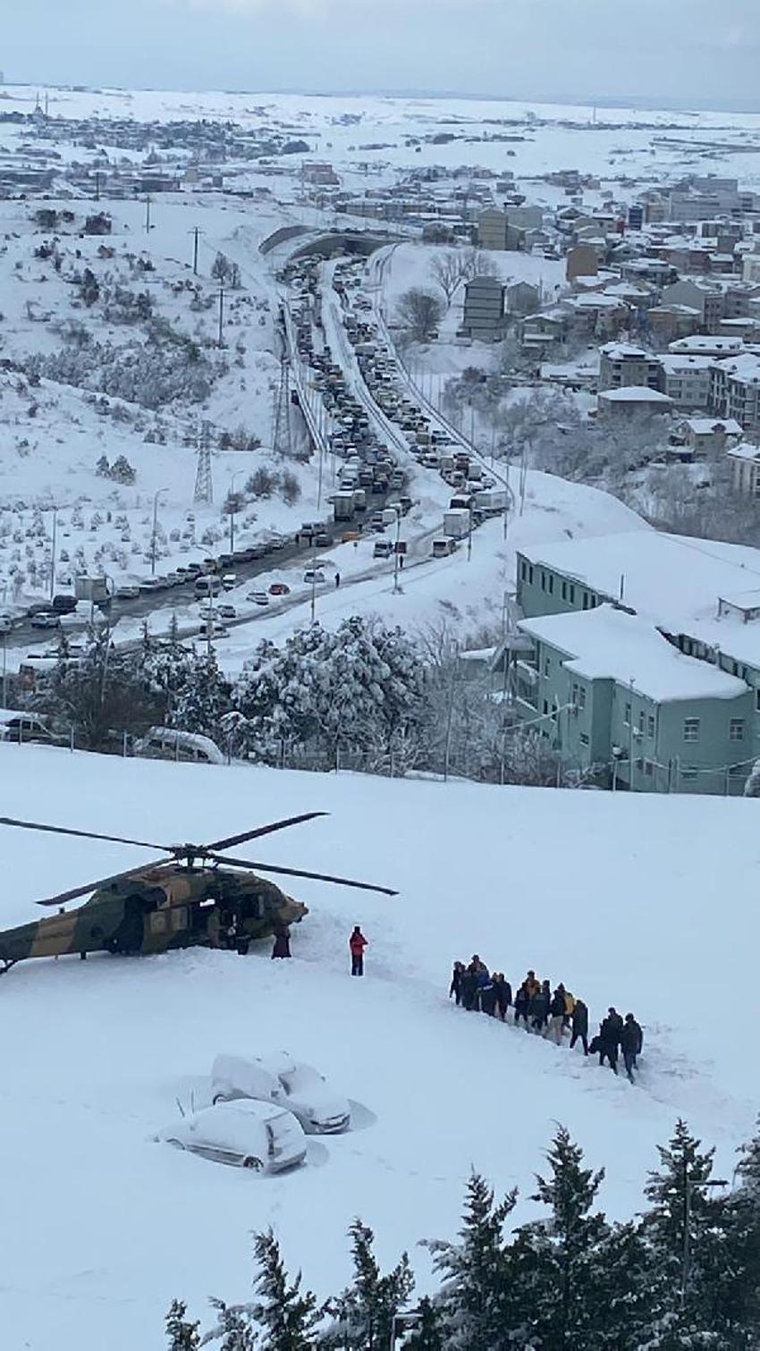 Arnavutköy Devlet Hastanesi'nden askeri helikopterle hasta sevk edildi