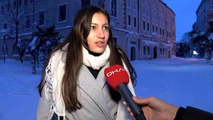 Arnavutköy'deki otel fırsatçılığı iddiası... Geceyi camilerde geçirdiler