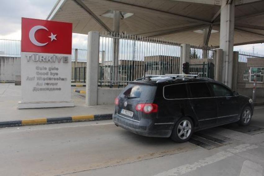 Bulgar turistler PCR testlerini Edirne'de yaptırıyor