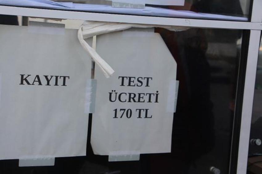 Bulgar turistler PCR testlerini Edirne'de yaptırıyor