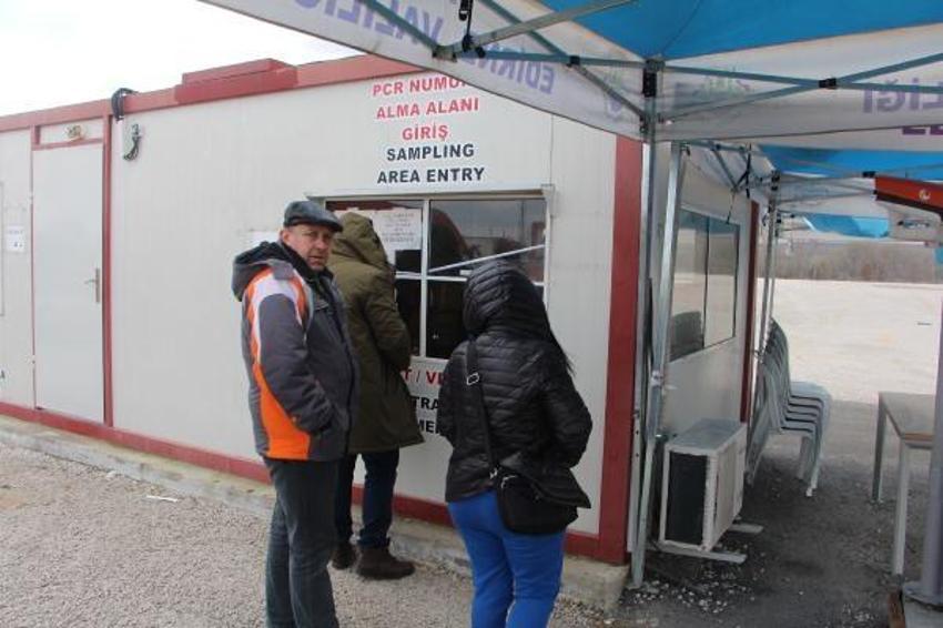 Bulgar turistler PCR testlerini Edirne'de yaptırıyor