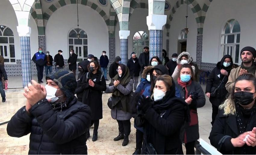 Oyuncu Ayberk Pekcan son yolculuğuna uğurlandı!