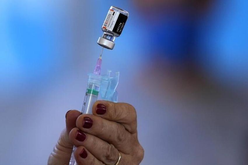 Pfizer ve BioNTech’ten Omicron'a özel aşı geliyor! Çalışmalar başladı!