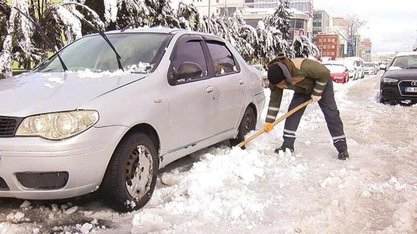 İstanbul'da yoğun kar yağışı! TEM, E-5 ve Kuzey Marmara Otoyolu kazalarla kilitlendi: 17 saatlik kâbus...