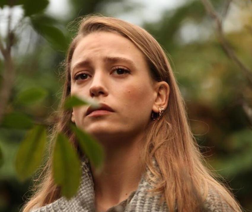 Serenay Sarıkaya'ya saldıran takıntılı hayran akıl hastanesinde!