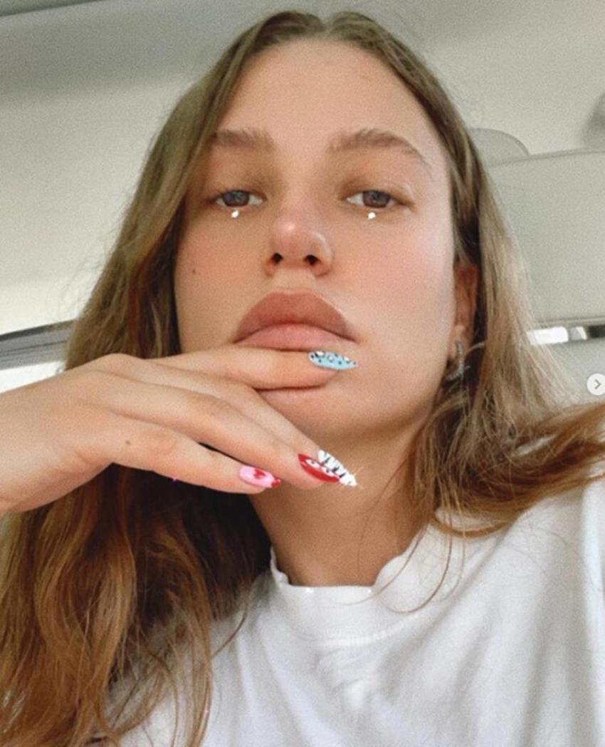 Serenay Sarıkaya'ya saldıran takıntılı hayran akıl hastanesinde!