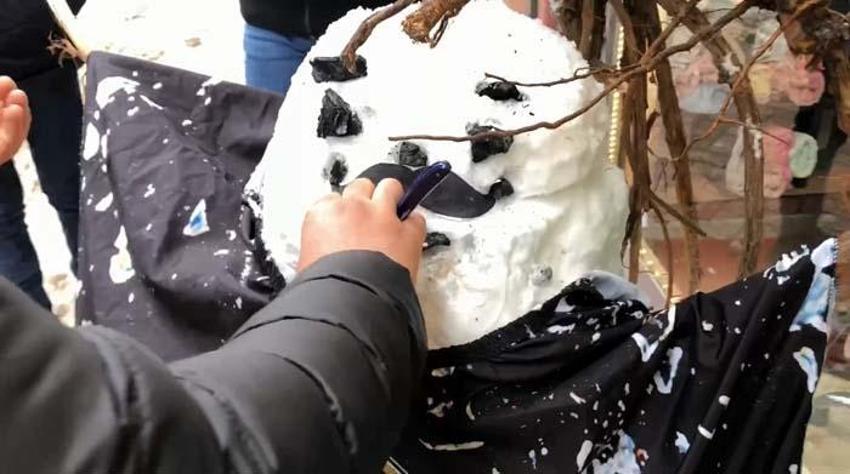 Güldüren kardan adam kareleri! Vatandaşlar hayal gücünü bir kez daha kanıtladı...