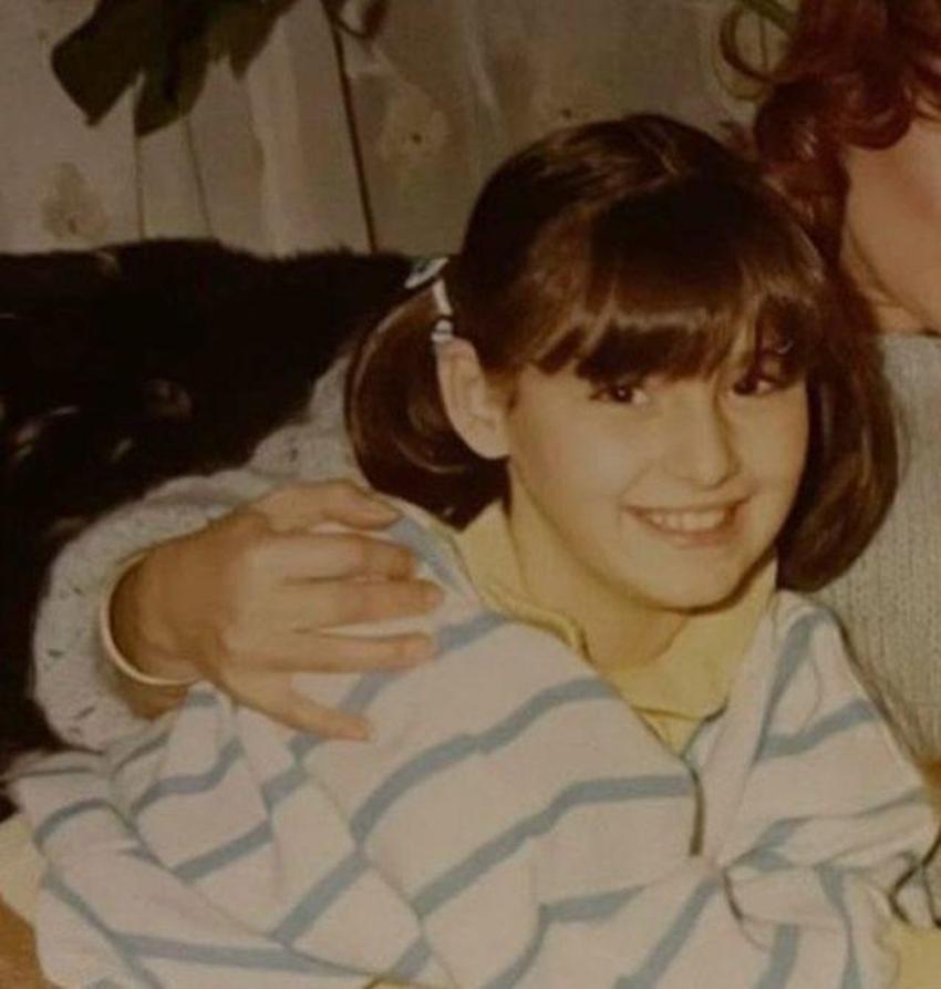 Ünlü oyuncu Pınar Altuğ annesiyle pozunu paylaştı! Gören şaşırıyor...