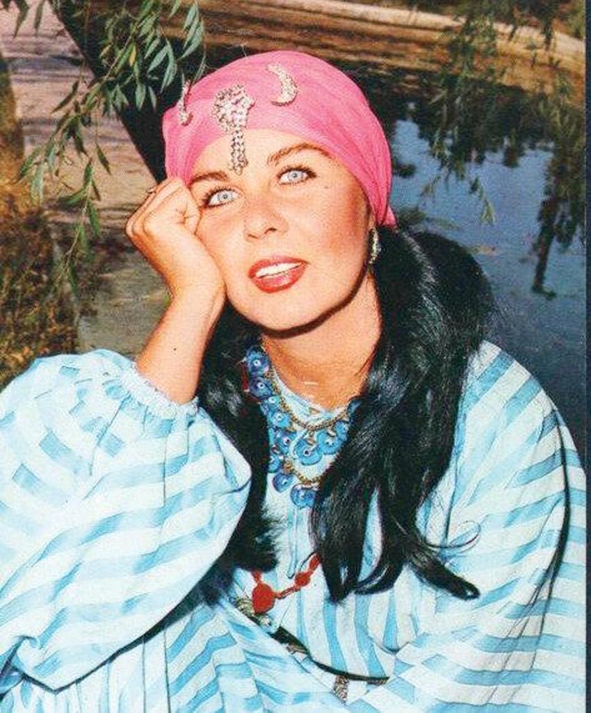 Usta sanatçı Fatma Girik'e veda...