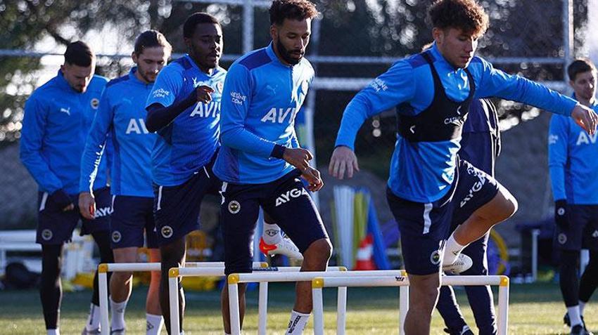 Fenerbahçe'deki 3 ayrılığı açıkladı! 'Gönderilecekler arasında bu oyuncular var...'