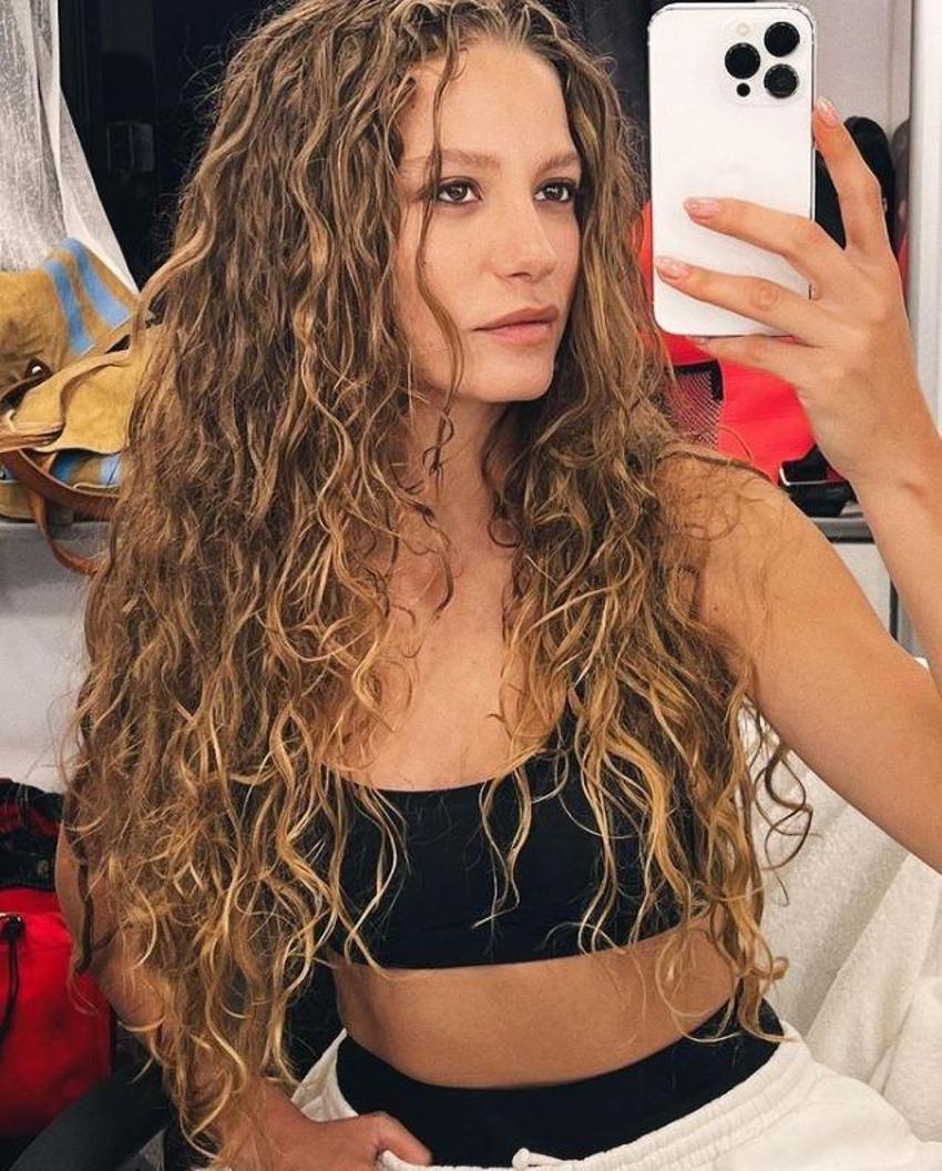 Serenay Sarıkaya'dan 'aşk' yanıtı! Umut Evirgen'in ailesi istemedi mi?
