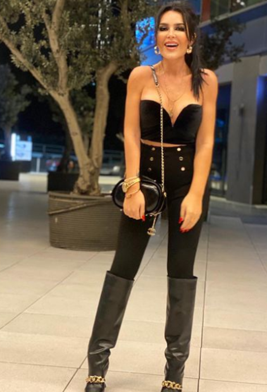 Selin Ciğerci transparan pantolon giydi! 'Külot modasına mı uydun?'