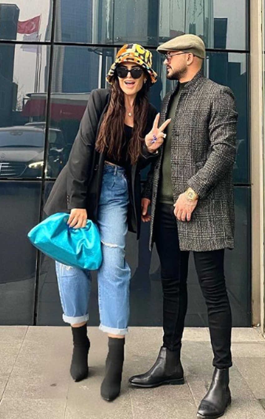 Selin Ciğerci transparan pantolon giydi! 'Külot modasına mı uydun?'
