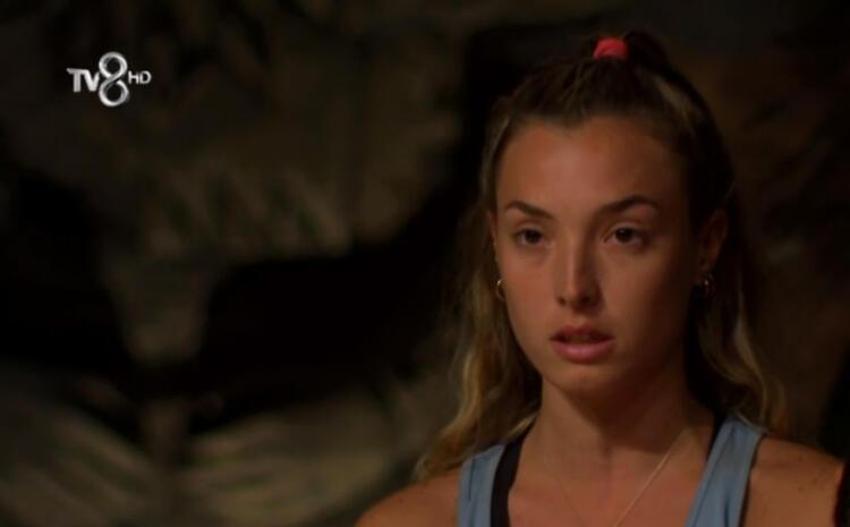 Survivor'da Mert ve Sude sevgili mi? Mert'ten bomba açıklama....