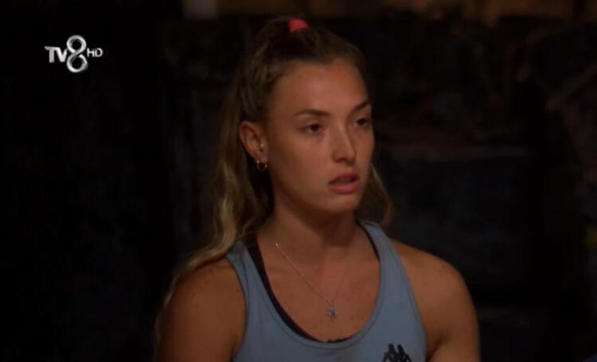 Survivor'da Mert ve Sude sevgili mi? Mert'ten bomba açıklama....