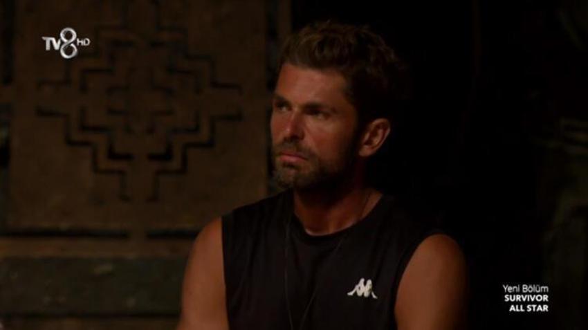 Survivor'da Mert ve Sude sevgili mi? Mert'ten bomba açıklama....