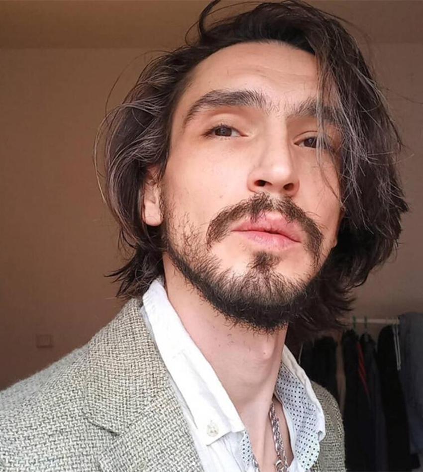 Trans birey olduğunu açıklayan oyuncu Ahmet Melih Yılmaz'ın annesinden flaş açıklama!