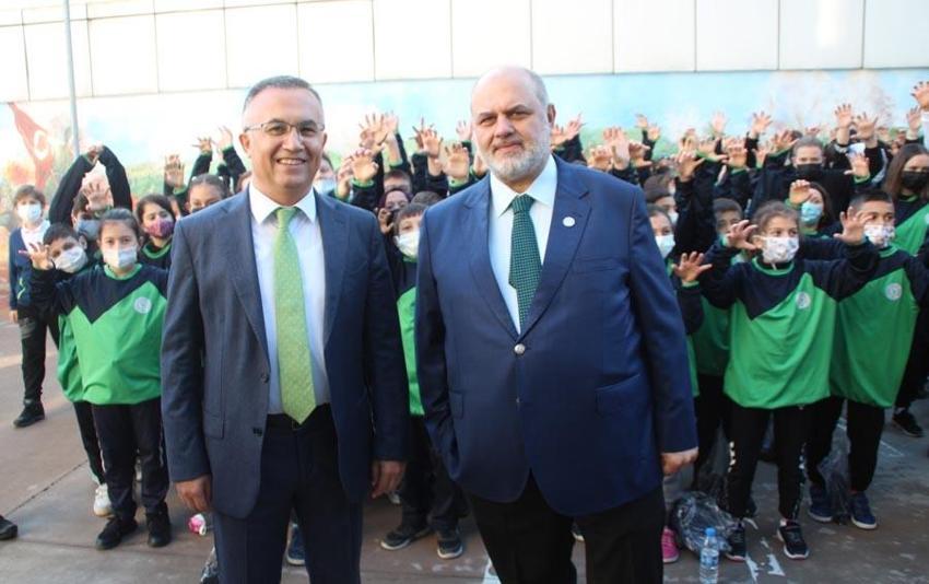 Önce Cüneyt Çakır'ı bombaladı ardından G.Saray'a Gedson Fernandes göndermesi yaptı
