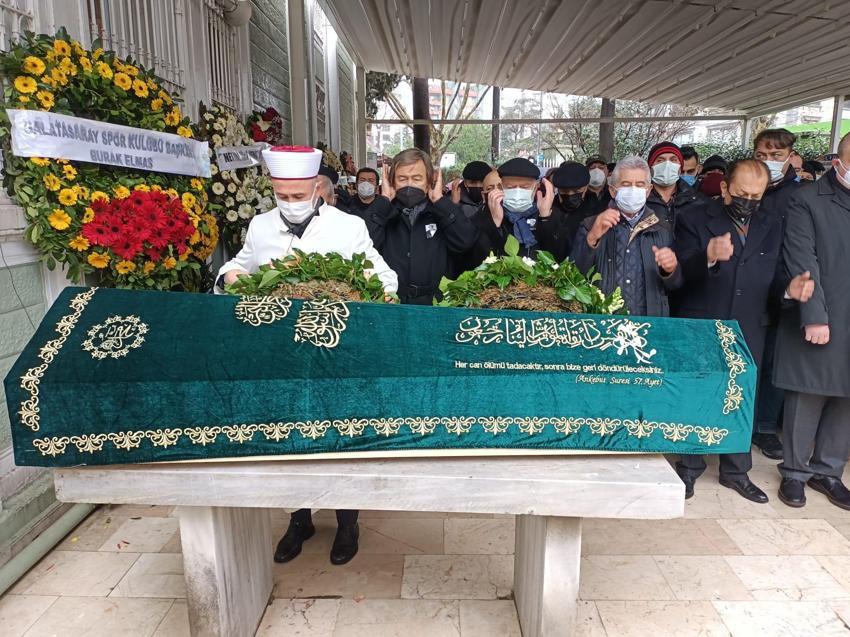 Erol Evgin'in büyük acısı! Ağabeyi son yolculuğuna uğurlandı!