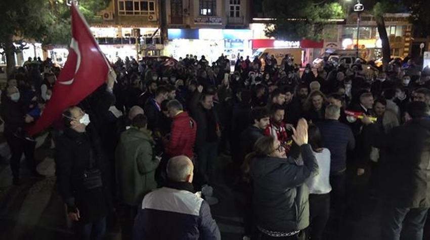 Samsun'da Atatürk Anıtı'na saldırıda yeni gelişme! Nöbet başladı, binlerce vatandaş meydanda...