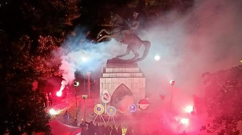 Samsun'da Atatürk Anıtı'na saldırıda yeni gelişme! Nöbet başladı, binlerce vatandaş meydanda...
