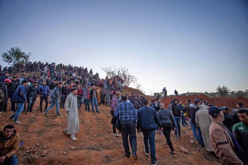 Fas nefesini tuttu 5 yaşındaki çocuğun kurtarılmasını bekliyor! 32 metrelik kuyuya son 6 metre...