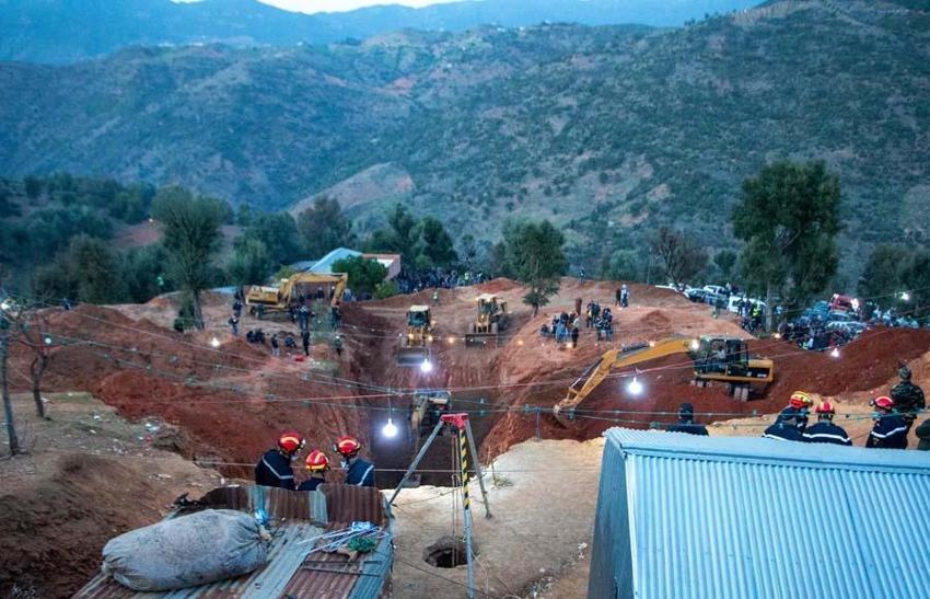 Fas nefesini tuttu 5 yaşındaki çocuğun kurtarılmasını bekliyor! 32 metrelik kuyuya son 6 metre...
