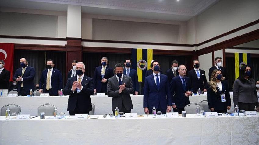 Aziz Yıldırım sözleri Fenerbahçe Yüksek Divan Kurulu Toplantısı'na damga vurdu! Vefa Küçük: Ben, Ali Koç’un adamıymışım....