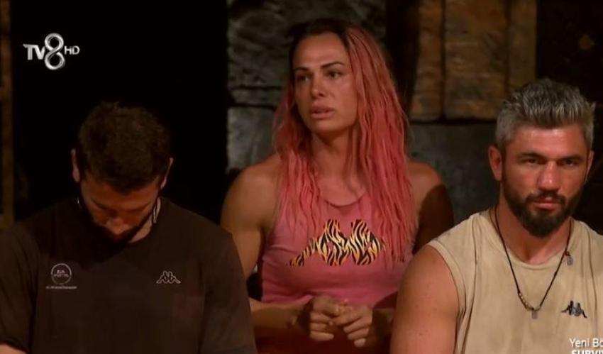 Survivor'da sürgün adasına kim gitti, Survivor'da eleme adayı kim oldu, Survivor dokunulmazlık oyununu kim kazandı! Acun Ilıcalı açıkladı: Nagihan, Berna, Bora ve Furkan...