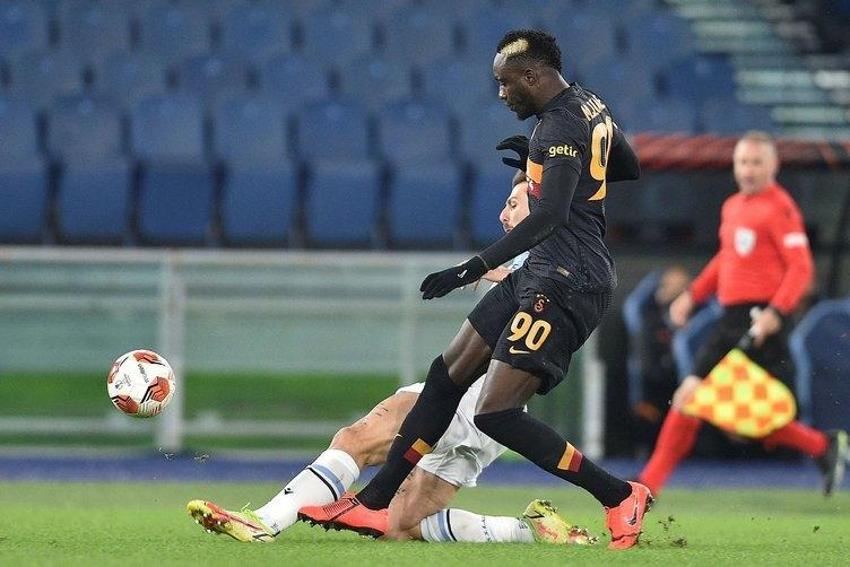 Galatasaray'da son dakika! Rekor bonservisle gelmişti sözleşmesi feshediliyor!