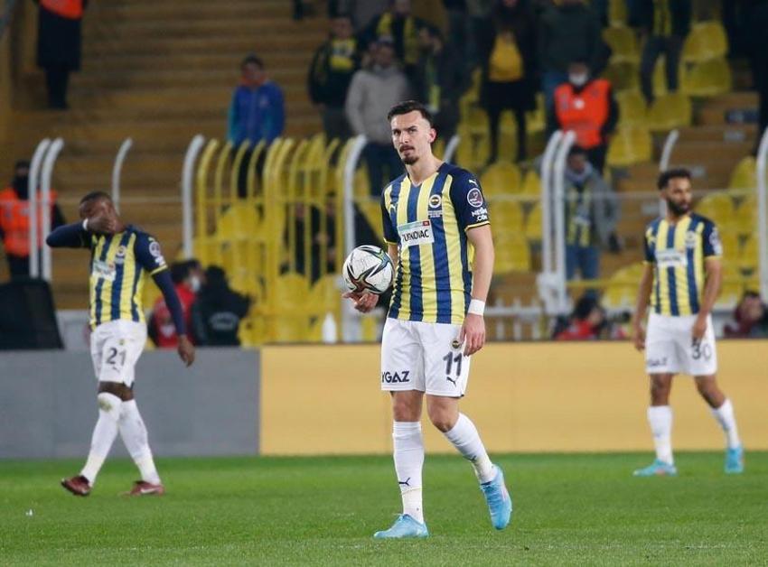 Fenerbahçe'de 6 yıldızın ismini açıkladı! 'Taraftarları Müslüm Baba'cı yaptınız'