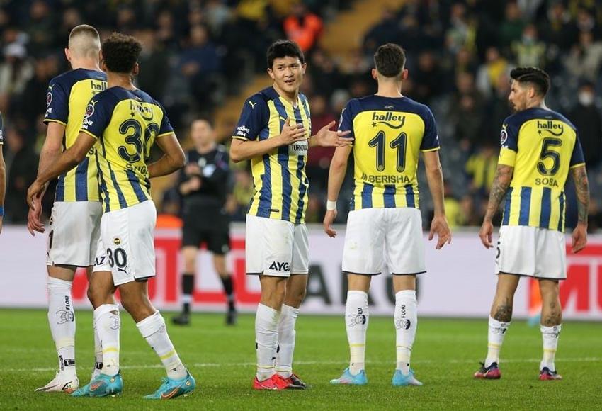 Fenerbahçe'de 6 yıldızın ismini açıkladı! 'Taraftarları Müslüm Baba'cı yaptınız'