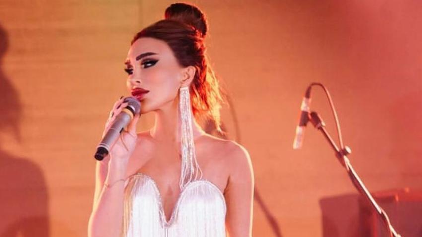 Seren Serengil sahneden paylaştı! "Hemen sil, koluna ne olmuş öyle?"