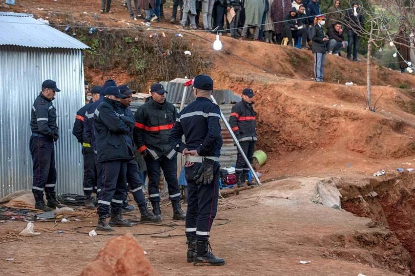 Fas kuyuda ölen 5 yaşındaki Rayan'a ağlıyor! Üç gün boyunca toprağı elleriyle kazdı ülkede kahraman ilan edildi...