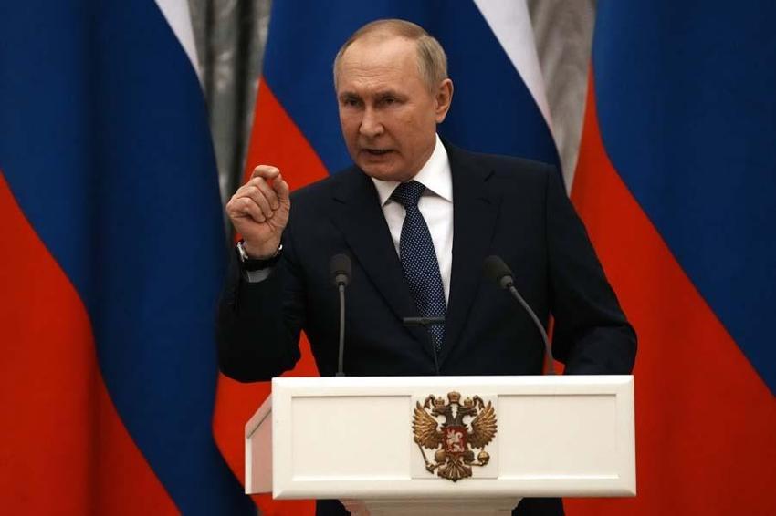 Ukrayna, Rusya'ya karşılık Bayraktar TB2'leri sahaya sürüyor! Macron Kremlin'deki görüntüsüyle alay konusu oldu...