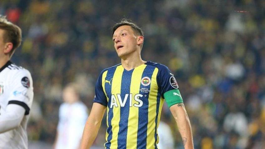 Pereira haklı çıktı! Yıldız futbolcu 'Mehmet Ekici'ye' benzedi Mesut Özil ayrılık için geri sayıma geçti