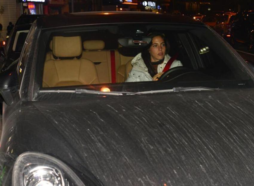 Hülya Avşar ve Kaya Çilingiroğlu'ndan aile pozu!