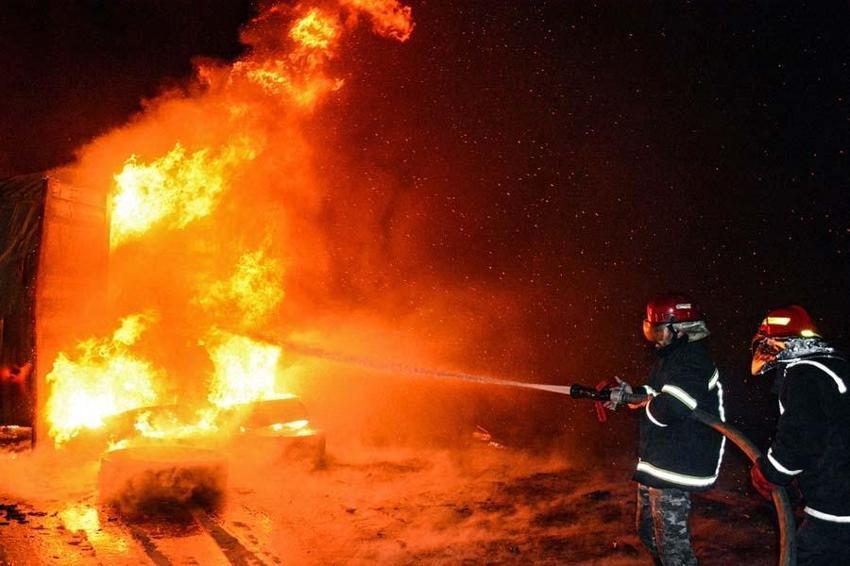 Savaş uçakları gece yarısı 02.34'te vurdu! Çok sayıda ölü ve yaralı asker var...