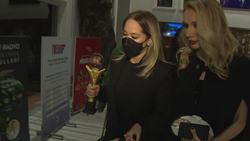 Şarkıcı Gülçin Ergül'ün zor anları! Ayakta durmakta güçlük çekti!