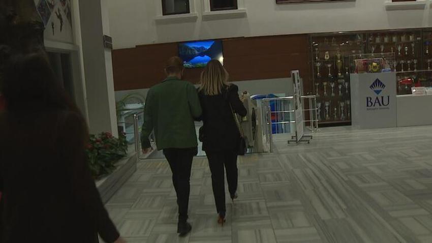 Şarkıcı Gülçin Ergül'ün zor anları! Ayakta durmakta güçlük çekti!