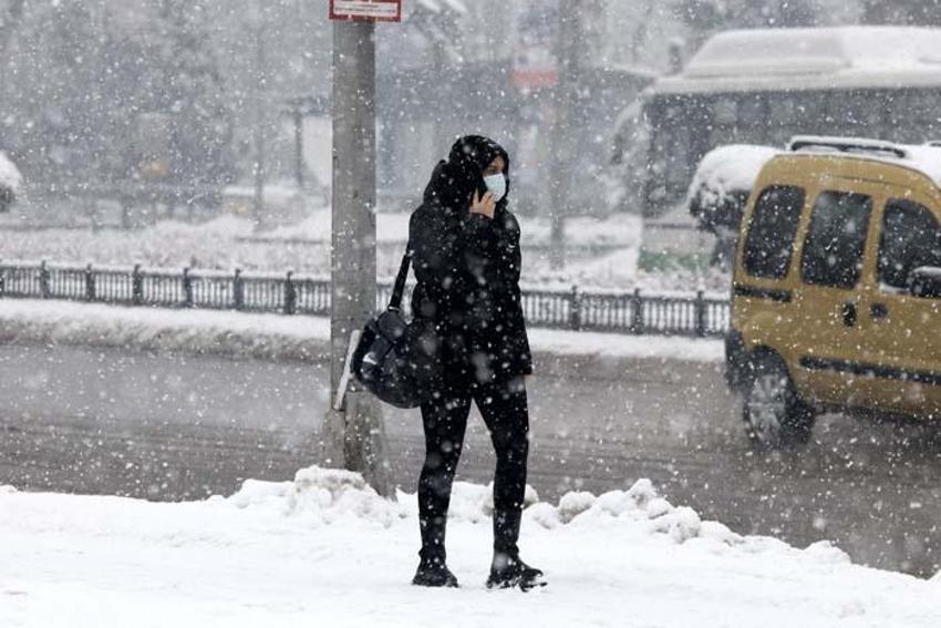 Kar yağışı tekrar başlıyor! Meteoroloji son dakika duyurdu! 8 derece birden düştü, onlarca kente flaş uyarı...