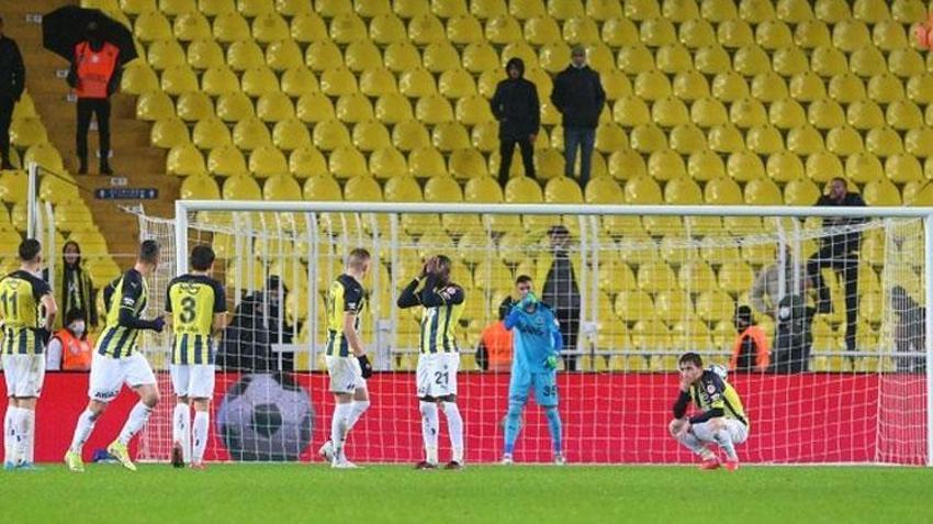 4 yılda 1 kupa kaldıramadı tribünler çığrından çıktı! Ali Koç'tan flaş istifa kararı
