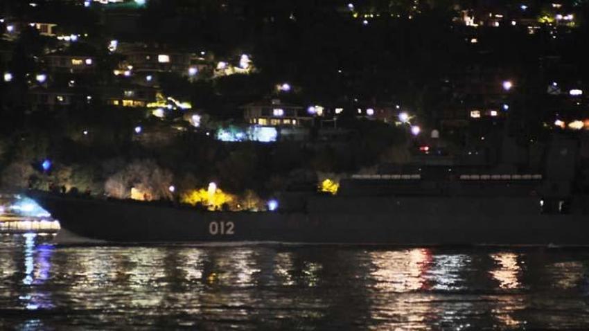 Rusya-Ukrayna krizinde sıcak gelişme! Fırtına öncesi sessizlik! Peş peşe İstanbul Boğazı'ndan geçtiler...