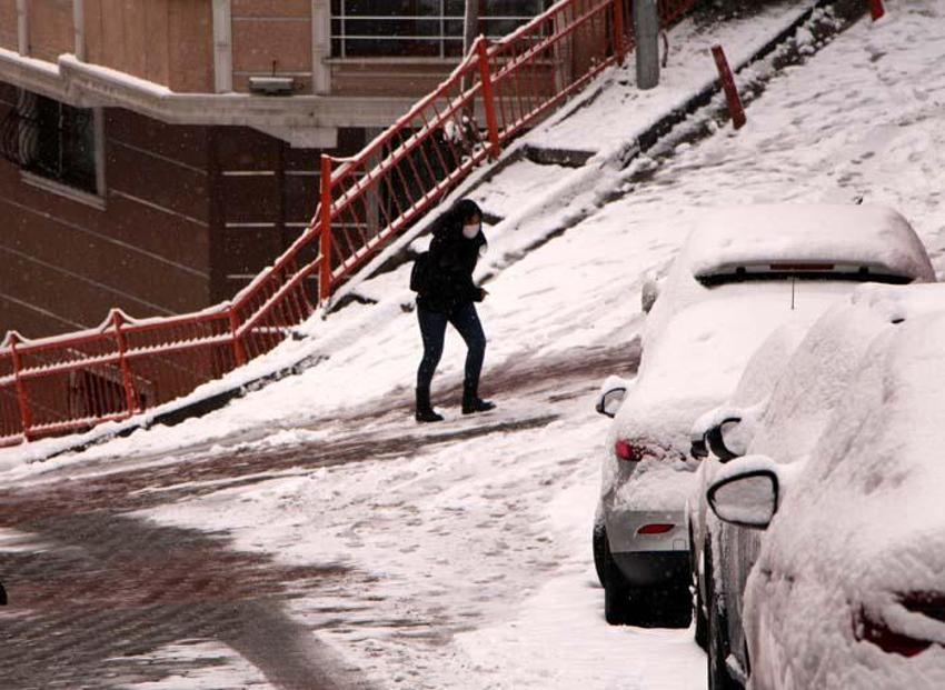 Kar yağışı bitti derken turuncu kodlu alarm verildi! Meteoroloji'den son dakika açıklaması! Ve başladı, çok sayıda ilde...