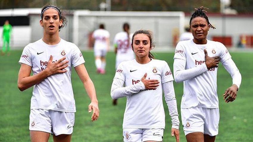 Galatasaray Kadın Futbol takımında Elif Kesgin'in ayak bileği kırıldı!
